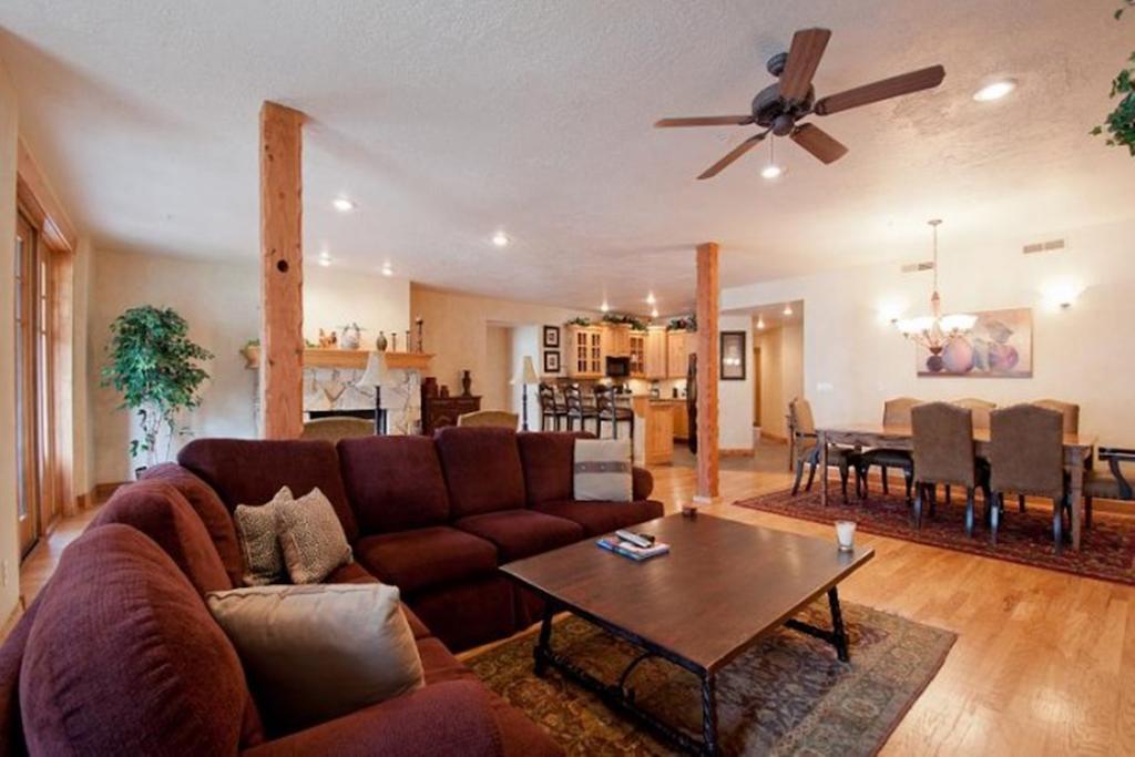 Town Point Condos By Park City Vacations Стая снимка