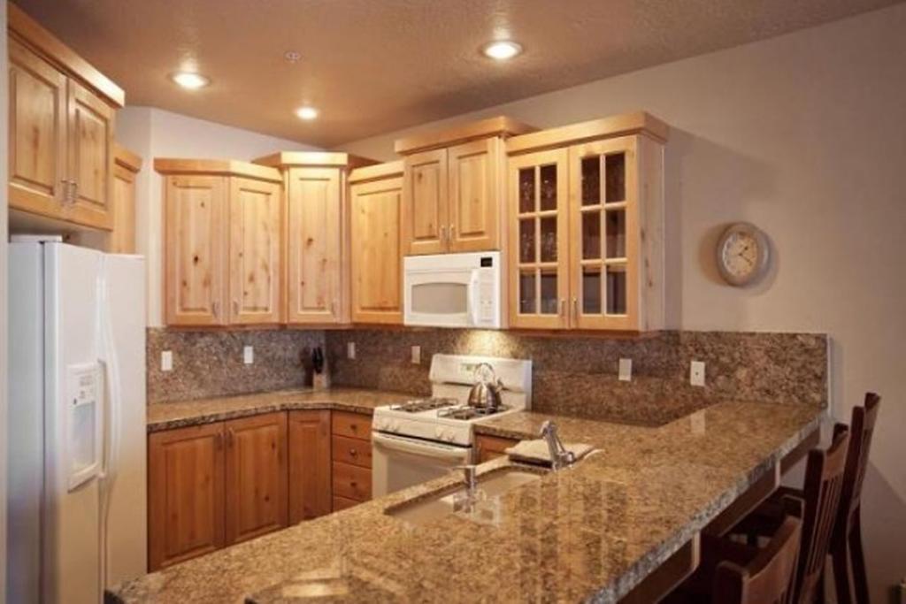 Town Point Condos By Park City Vacations Стая снимка