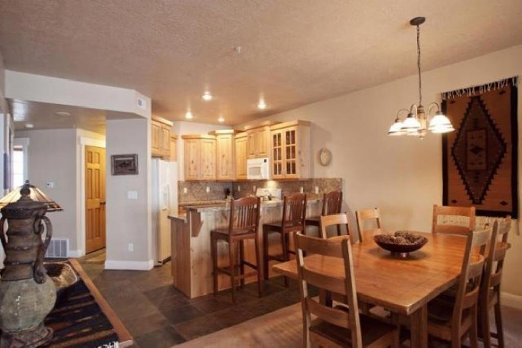Town Point Condos By Park City Vacations Стая снимка