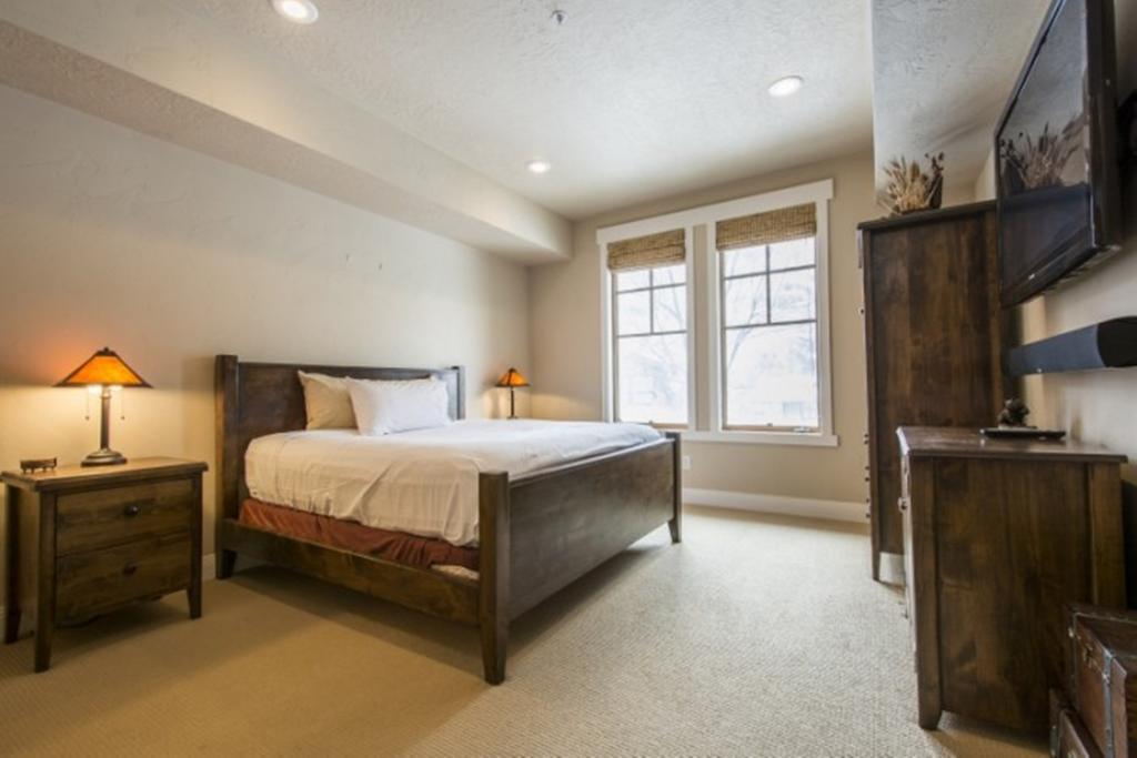 Town Point Condos By Park City Vacations Стая снимка