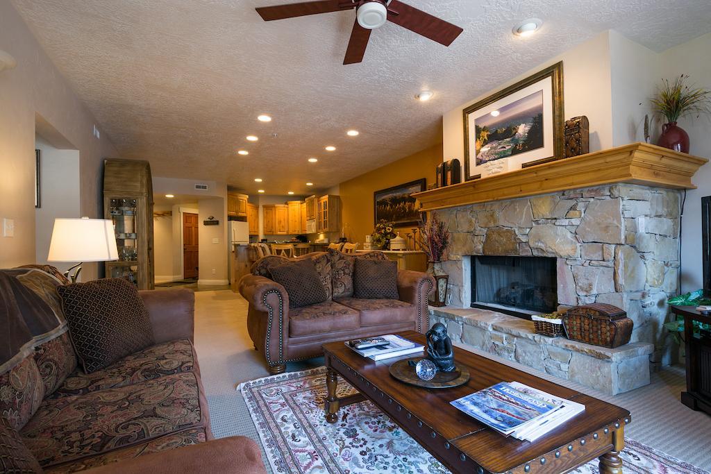 Town Point Condos By Park City Vacations Стая снимка