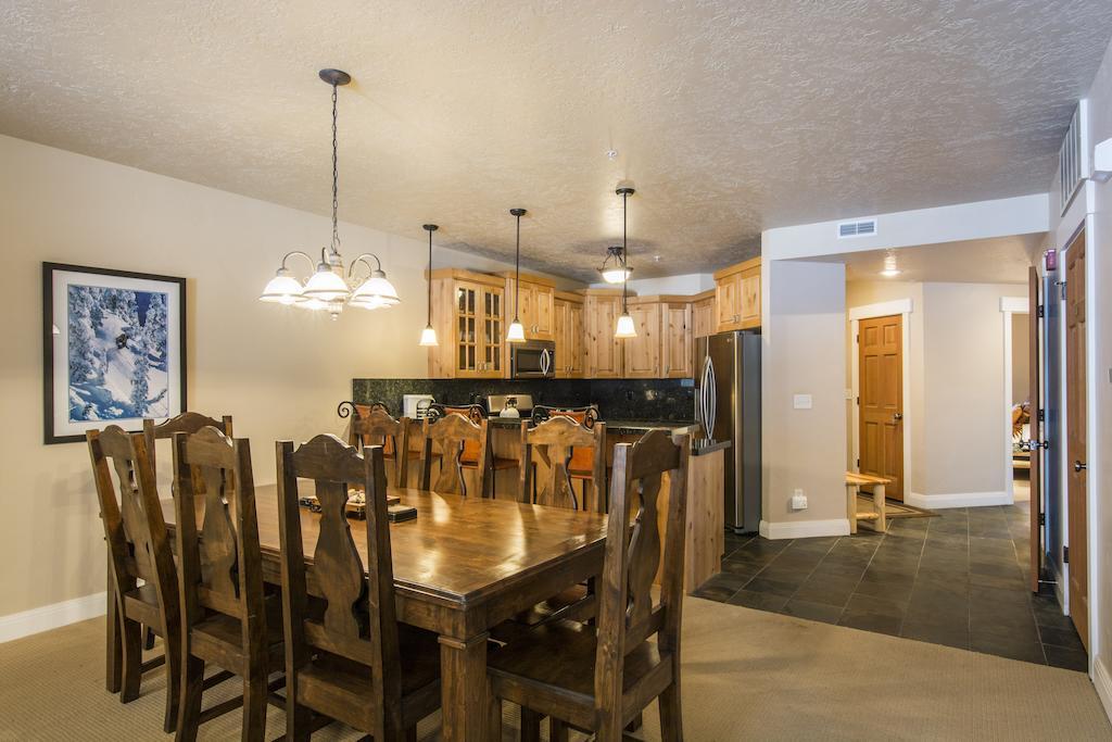 Town Point Condos By Park City Vacations Стая снимка